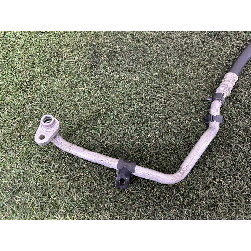 Трубка кондиціонера (отопление и кондиционирование) LAND ROVER RANGE ROVER Sport L494 2016 3.0 Diesel LR061873