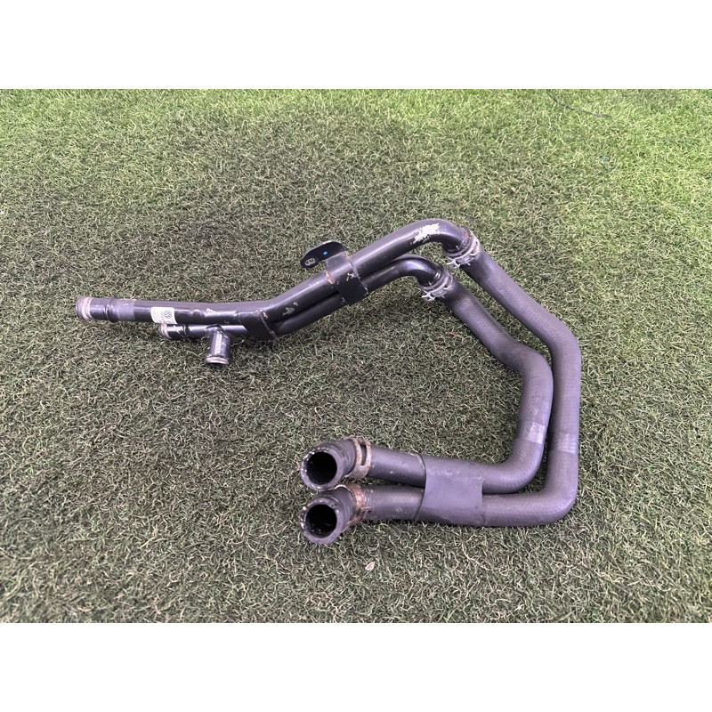 Трубка системи охолодження (система охолодження) Volkswagen Touareg NF 2012 3.6 CGRA 7L0122073AC