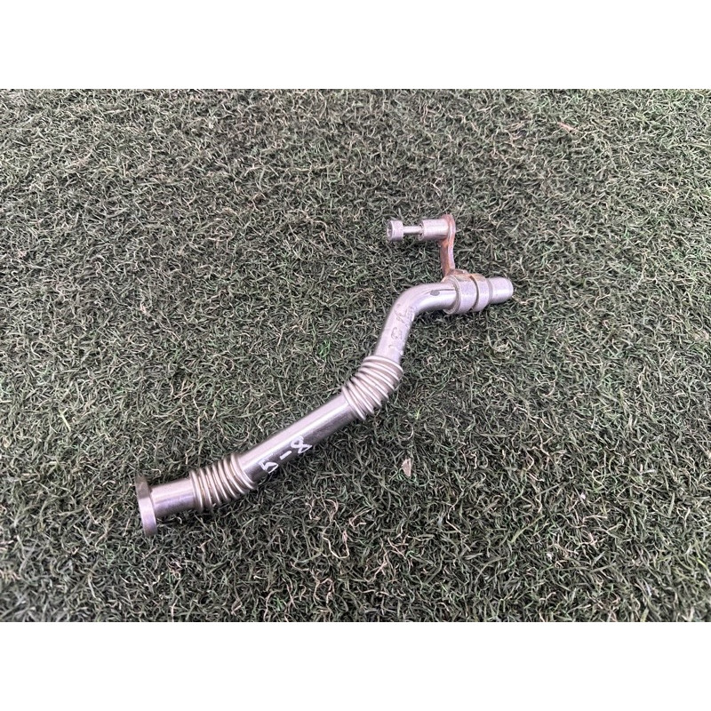 Зворотний маслопровід турбіни (подача палива) BMW X5 F15 2015 4.4 11429454095