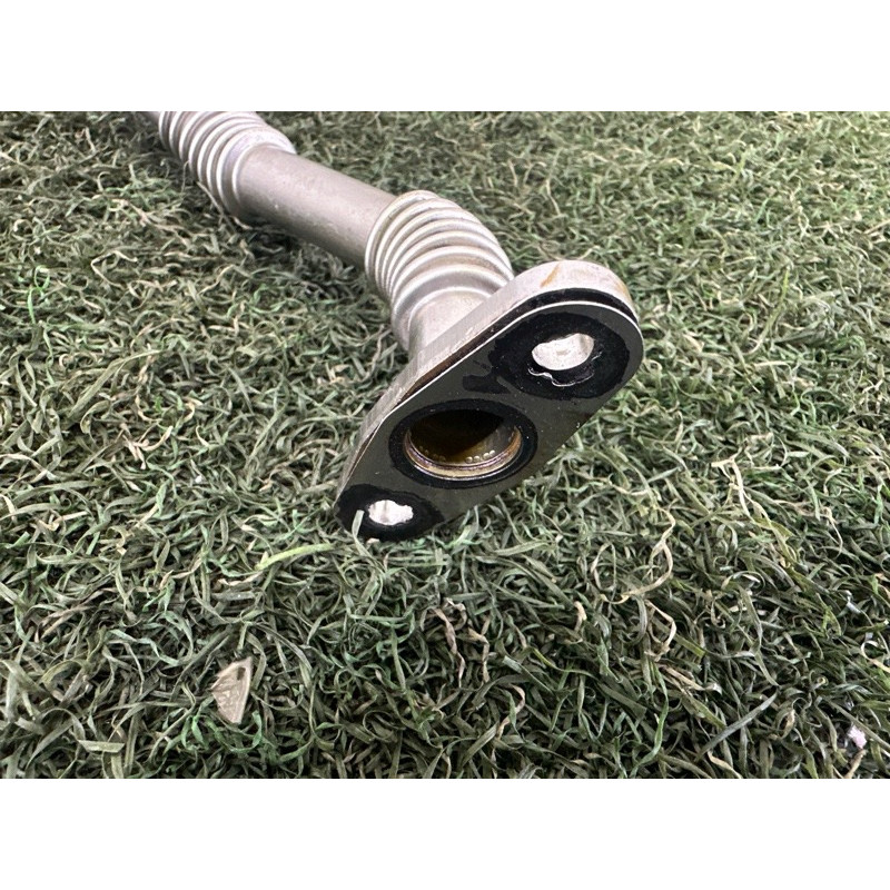 Зворотний маслопровід турбіни (подача палива) BMW X5 F15 2015 4.4 11429454094