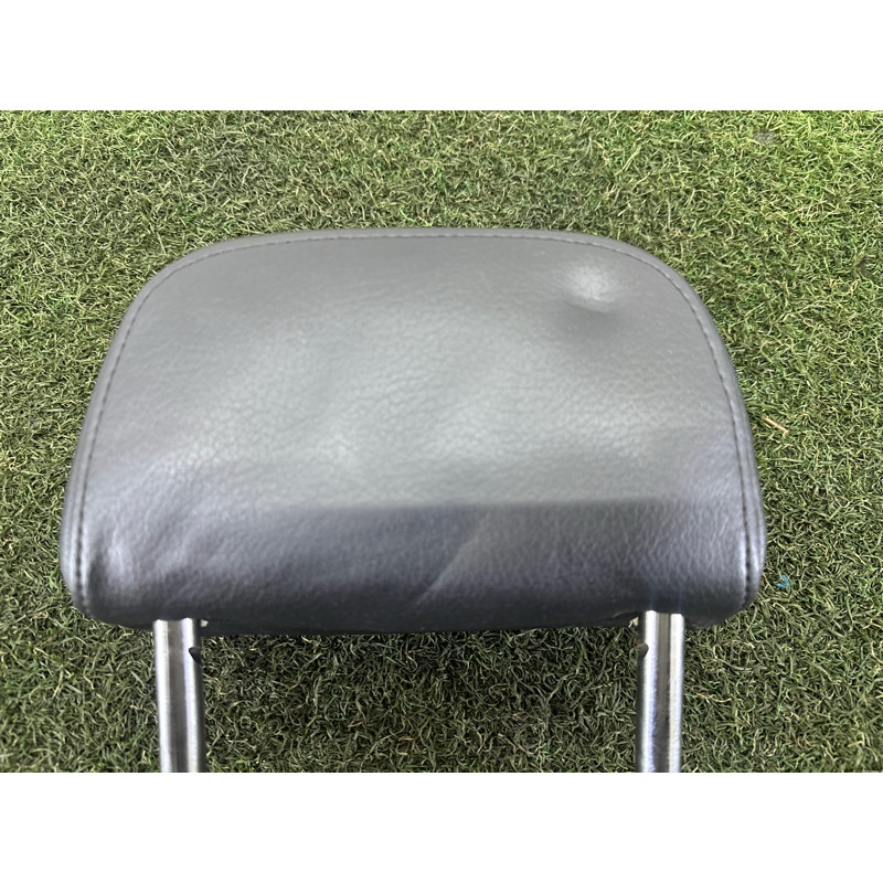 Подголовник (салон) AUDI A4 B8 2013 2.0 TFSI 4G0885973G38M