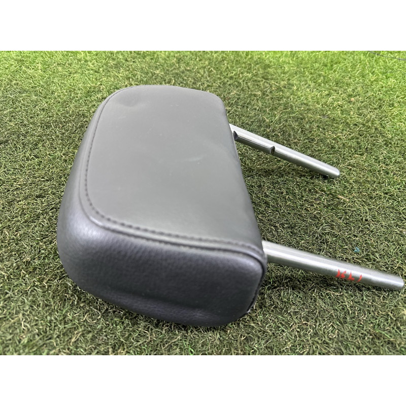 Подголовник (салон) AUDI A4 B8 2013 2.0 TFSI 4G0885973G38M