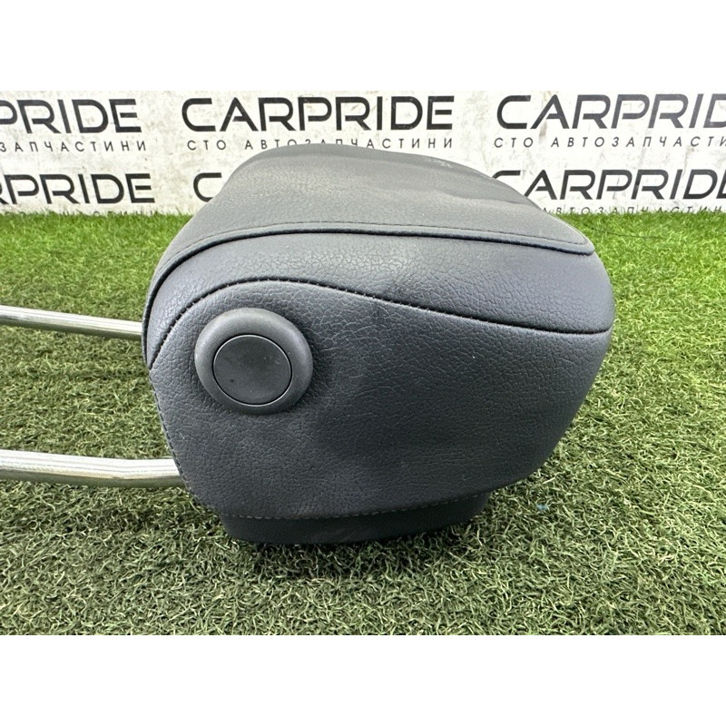 Подголовник (салон) AUDI A4 B9 2017 2.0 TFSI 8W5881901E38M