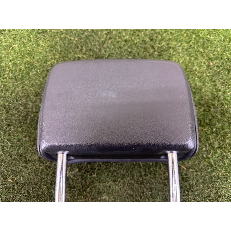 Подголовник (салон) AUDI A4 B9 2017 2.0 TFSI 8W5881901E38M