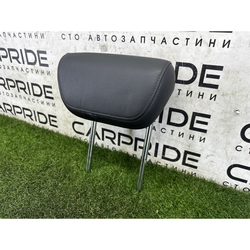 Підголівник (салон) AUDI Q5 8R 2012 3.2 8R0885973C38M