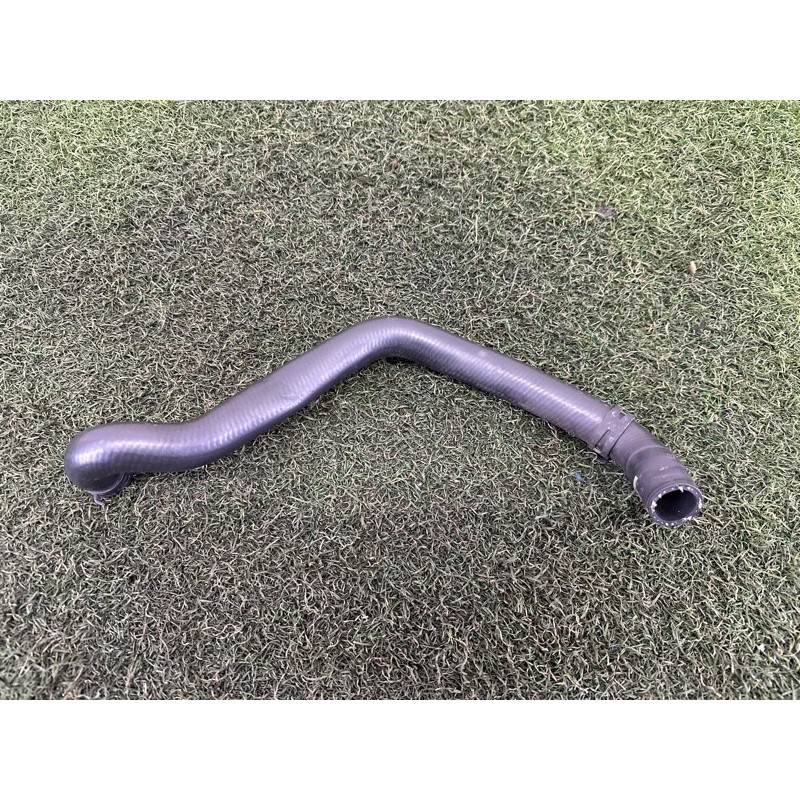 Шланг (система охлаждения) LAND ROVER Range Rover L405 2016 5.0 LR034616