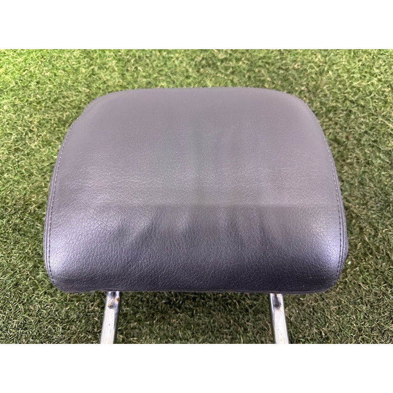 Підголівник (салон) AUDI A3 8V 2016 1.8 CNSB 8V588190138M