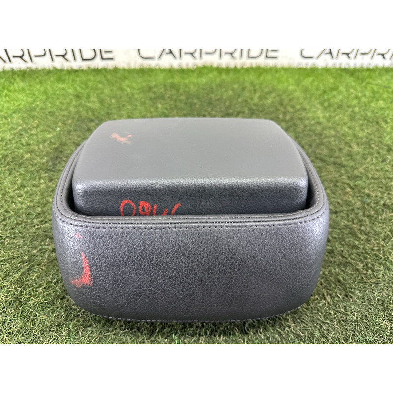 Підголівник (салон) AUDI A3 8V 2016 1.8 CNSB 8V588190138M