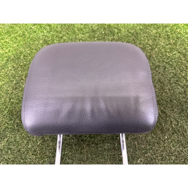 Підголівник (салон) AUDI A3 8V 2016 1.8 CNSB 8V588190138M