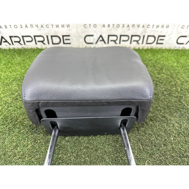 Підголівник (салон) AUDI A3 8V 2016 1.8 CNSB 8V588190138M