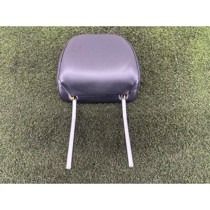 Подголовник (салон) AUDI A4 B8 2013 2.0 TFSI 8K0881901BH38M