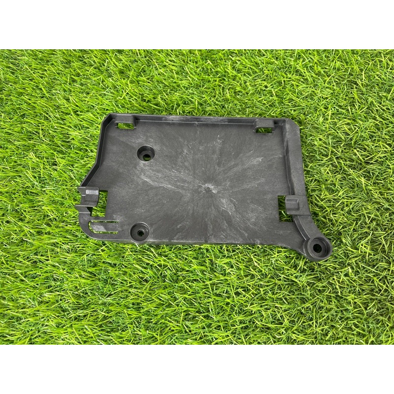 Кронштейн блоку управління (кузов и элементы) Mercedes-Benz EQB 350 X243 2022 A2475453700