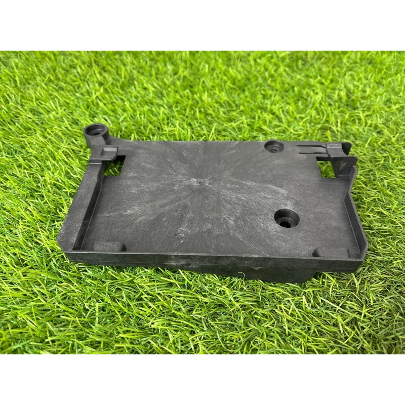 Кронштейн блоку управління (кузов и элементы) Mercedes-Benz EQB 350 X243 2022 A2475453700