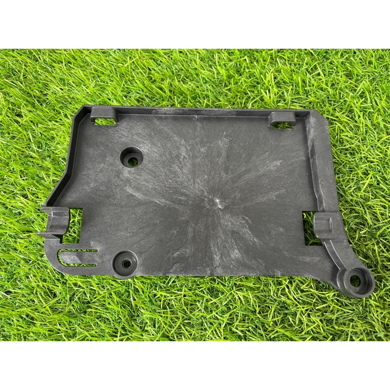 Кронштейн блоку управління (кузов и элементы) Mercedes-Benz EQB 350 X243 2022 A2475453700