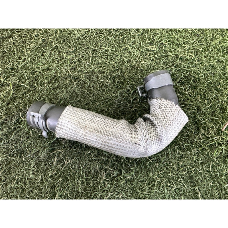 Патрубок (система охлаждения) Volkswagen Touareg NF 2013 3.0 Hybrid 7P0121157E