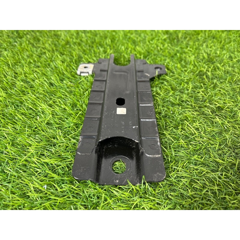 Кронштейн передньої панелі (кузов и элементы) Mercedes-Benz EQB 350 X243 2022 A2436205200