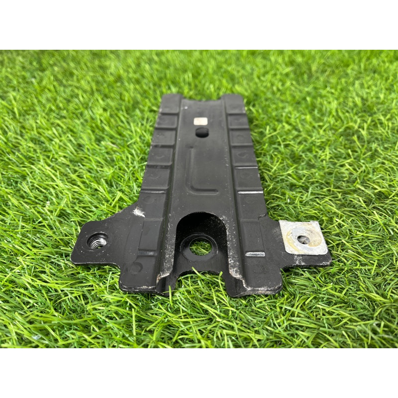 Кронштейн передньої панелі (кузов и элементы) Mercedes-Benz EQB 350 X243 2022 A2436205200