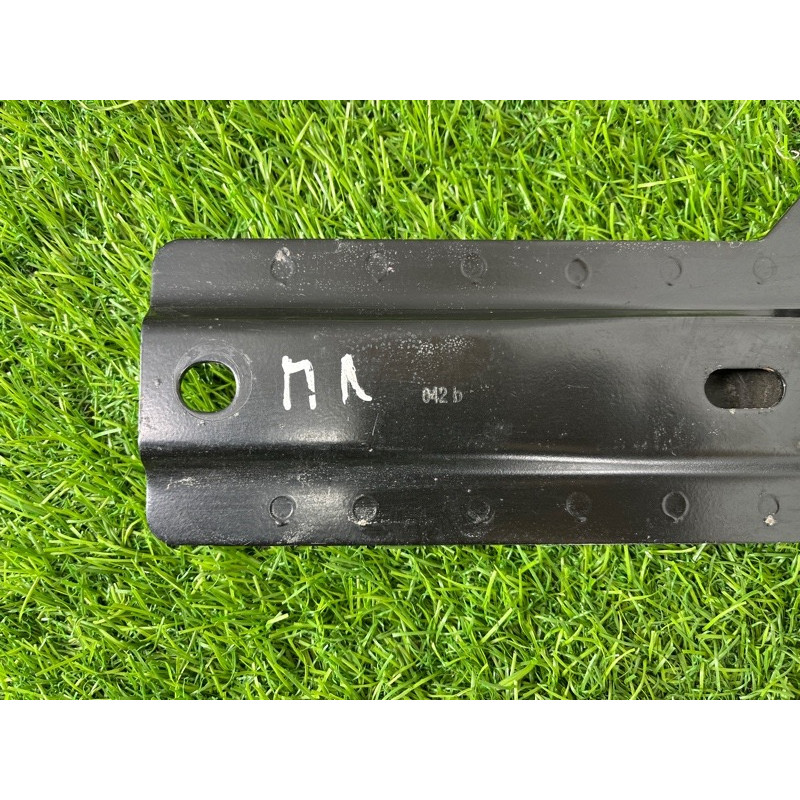 Кронштейн передньої панелі (кузов и элементы) Mercedes-Benz EQB 350 X243 2022 A2436205200