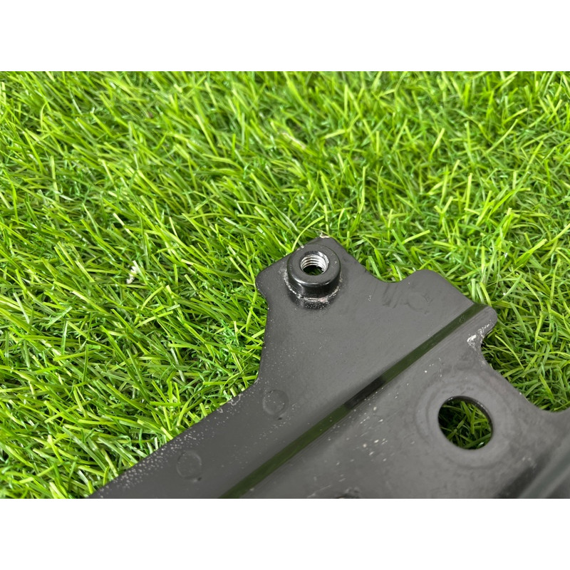 Кронштейн передньої панелі (кузов и элементы) Mercedes-Benz EQB 350 X243 2022 A2436205200