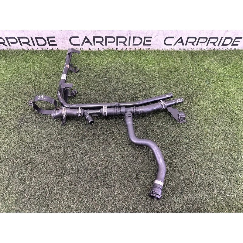 Трубка системи охолодження (система охолодження) Volkswagen Touareg NF 2013 3.0 Hybrid 7P0121070AB