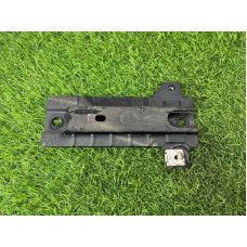 Кронштейн передньої панелі