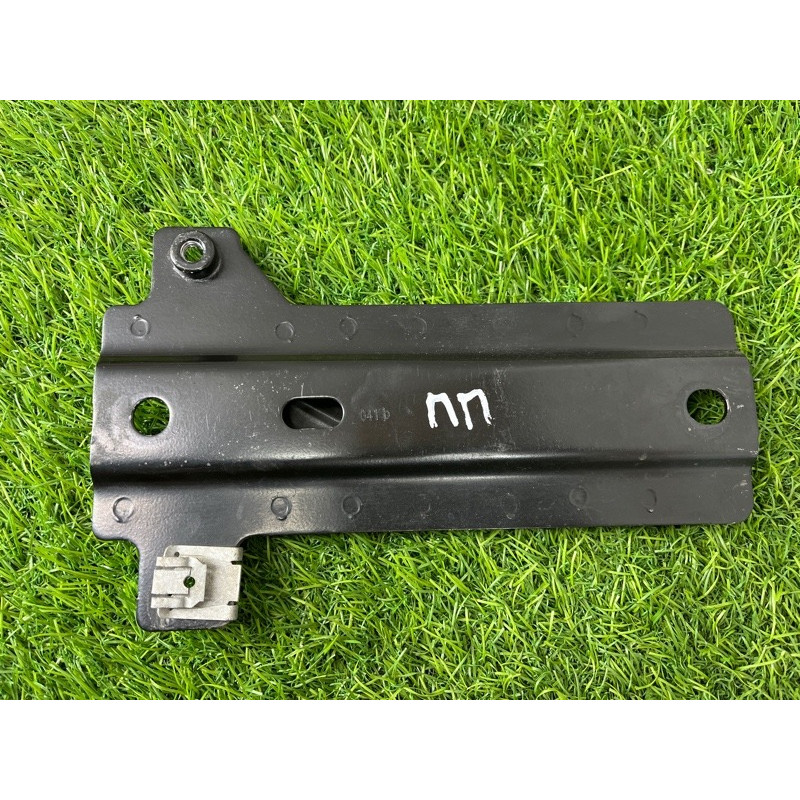 Кронштейн передньої панелі (кузов и элементы) Mercedes-Benz EQB 350 X243 2022 A2436205300