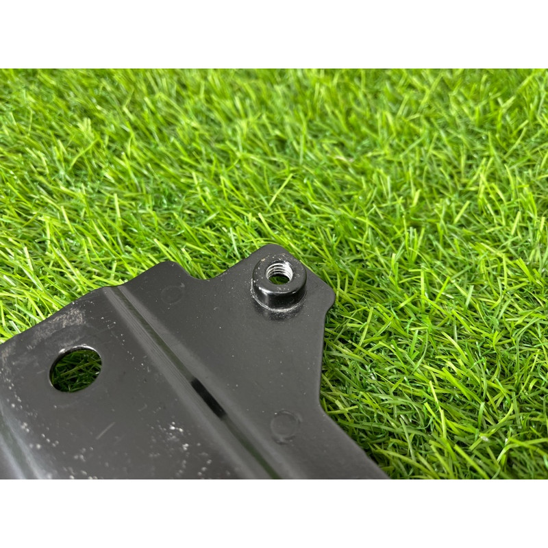 Кронштейн передньої панелі (кузов и элементы) Mercedes-Benz EQB 350 X243 2022 A2436205300