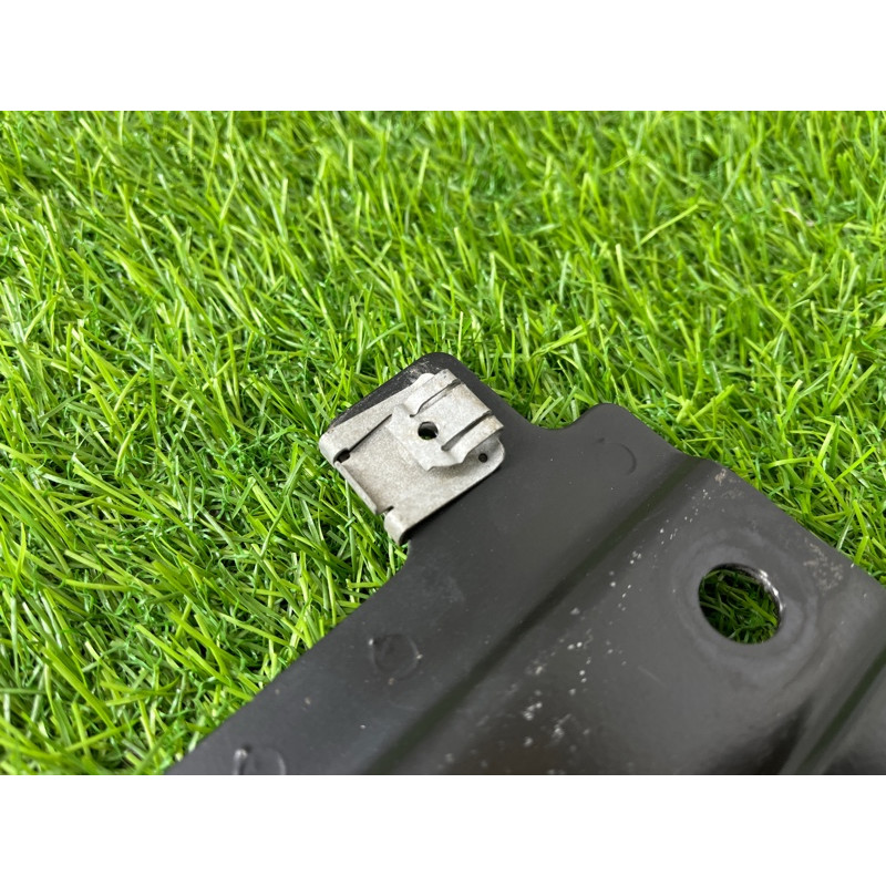 Кронштейн передньої панелі (кузов и элементы) Mercedes-Benz EQB 350 X243 2022 A2436205300