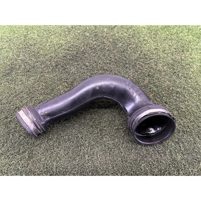 Патрубок воздушного фильтра (впускная система) LAND ROVER RANGE ROVER Sport L494 2016 3.0 Diesel LR078392