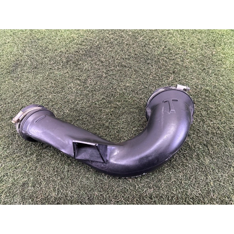 Патрубок воздушного фильтра (впускная система) LAND ROVER RANGE ROVER Sport L494 2016 3.0 Diesel LR078392