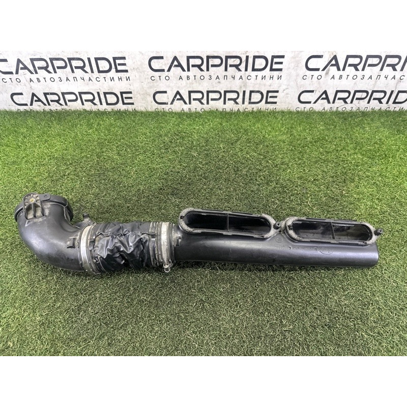 Патрубок повітряного фільтра (впускная система) LAND ROVER RANGE ROVER Sport L494 2016 3.0 Diesel LR049314