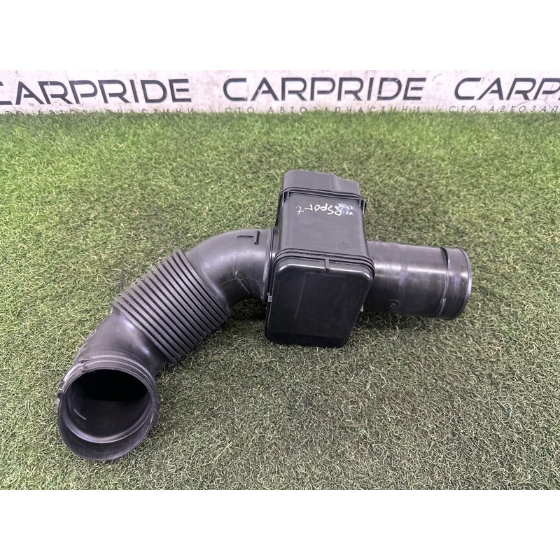 Патрубок повітряного фільтра (впускная система) LAND ROVER RANGE ROVER Sport L494 2016 3.0 Diesel LR062830
