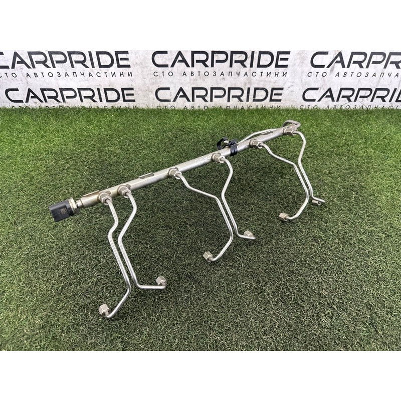 Топливная рампа (топливная система) BMW X3 F25 2013 3.0 N55B30 13537649710