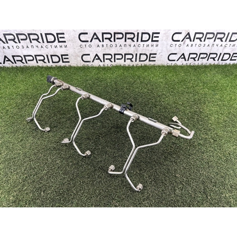 Топливная рампа (топливная система) BMW X3 F25 2013 3.0 N55B30 13537649710