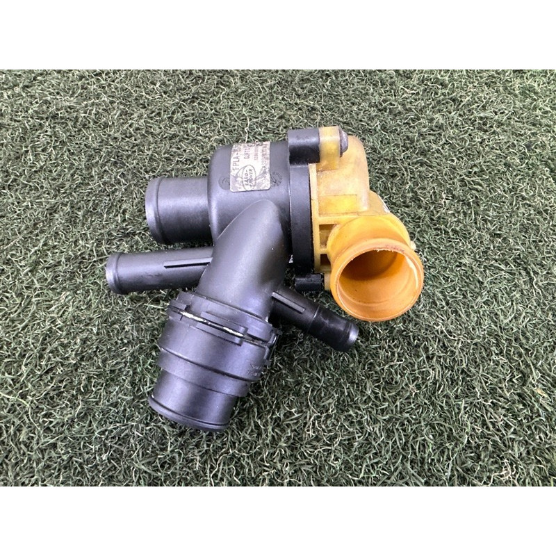 Корпус термостата (система охлаждения) LAND ROVER RANGE ROVER Sport L494 2016 3.0 Diesel LR079608