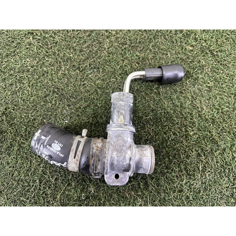 Фланець системи охолодження (система охлаждения) LAND ROVER RANGE ROVER Sport L494 2016 3.0 Diesel LR038158