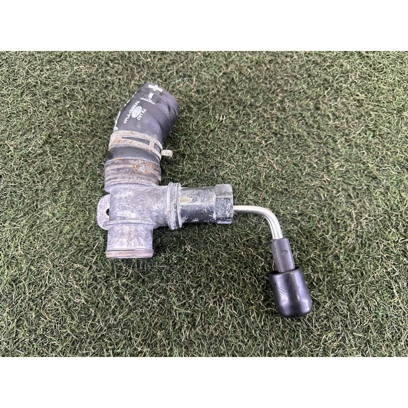 Фланець системи охолодження (система охлаждения) LAND ROVER RANGE ROVER Sport L494 2016 3.0 Diesel LR038158