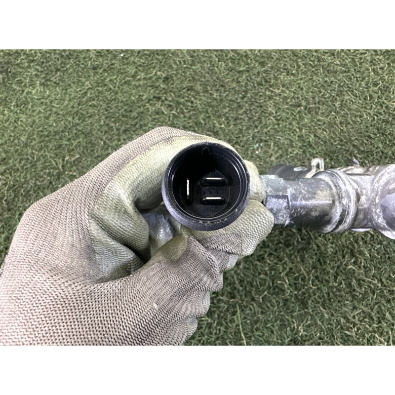 Фланець системи охолодження (система охлаждения) LAND ROVER RANGE ROVER Sport L494 2016 3.0 Diesel LR038158