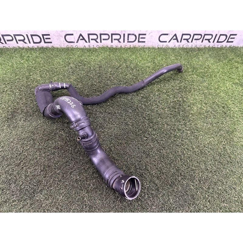 Шланг (система охлаждения) LAND ROVER RANGE ROVER Sport L494 2016 3.0 Diesel LR095226