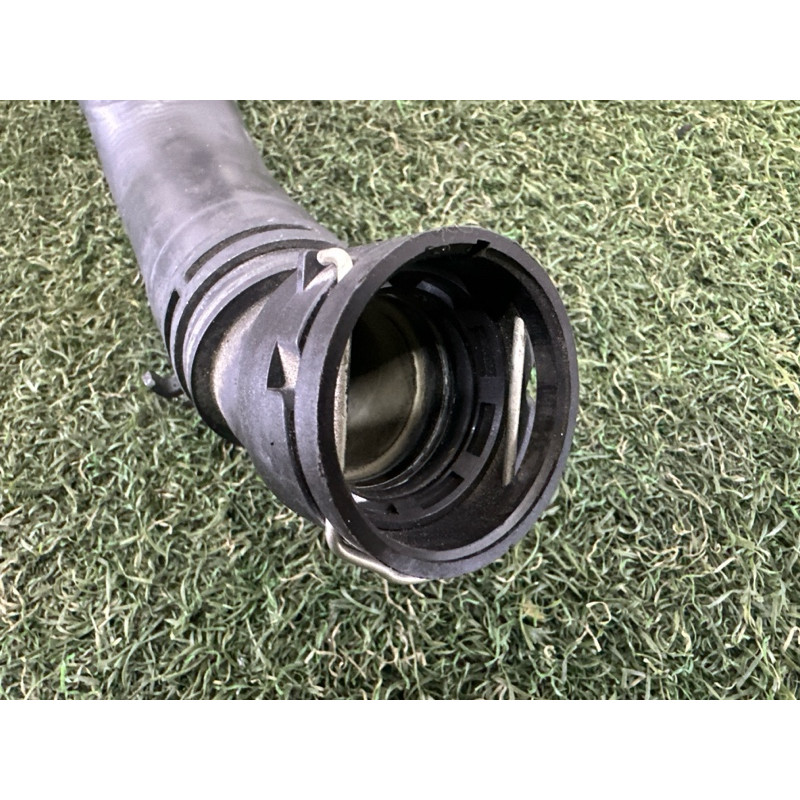 Шланг (система охлаждения) LAND ROVER RANGE ROVER Sport L494 2016 3.0 Diesel LR095226