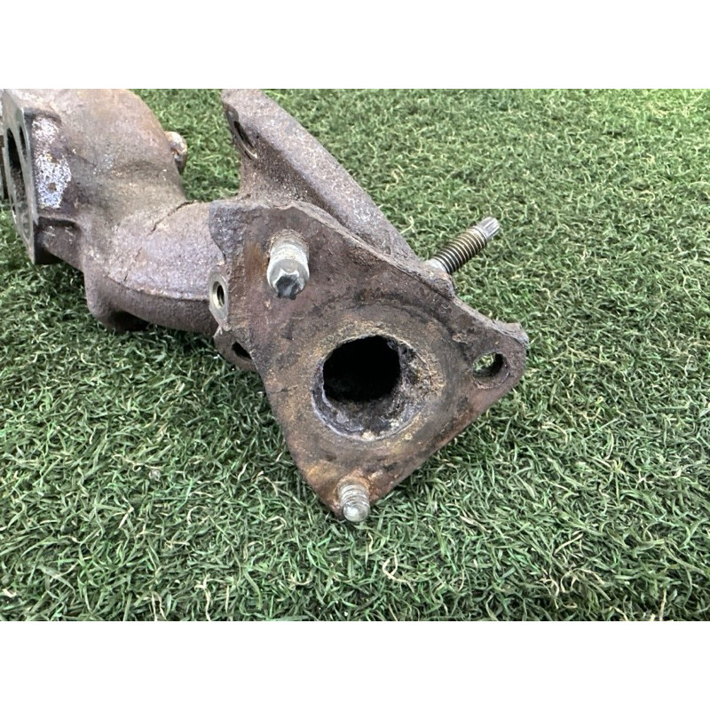 Коллектор выпускной (выпускная система) LAND ROVER RANGE ROVER Sport L494 2016 3.0 Diesel LR061960