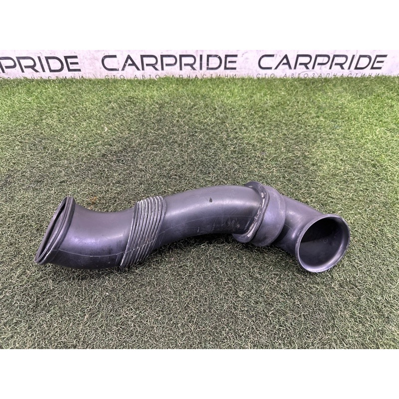 Патрубок воздушного фильтра (впускная система) AUDI Q7 4L 2011 3.0 TFSi 7L6129609C