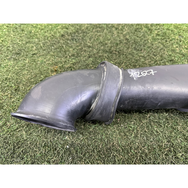 Патрубок воздушного фильтра (впускная система) AUDI Q7 4L 2011 3.0 TFSi 7L6129609C