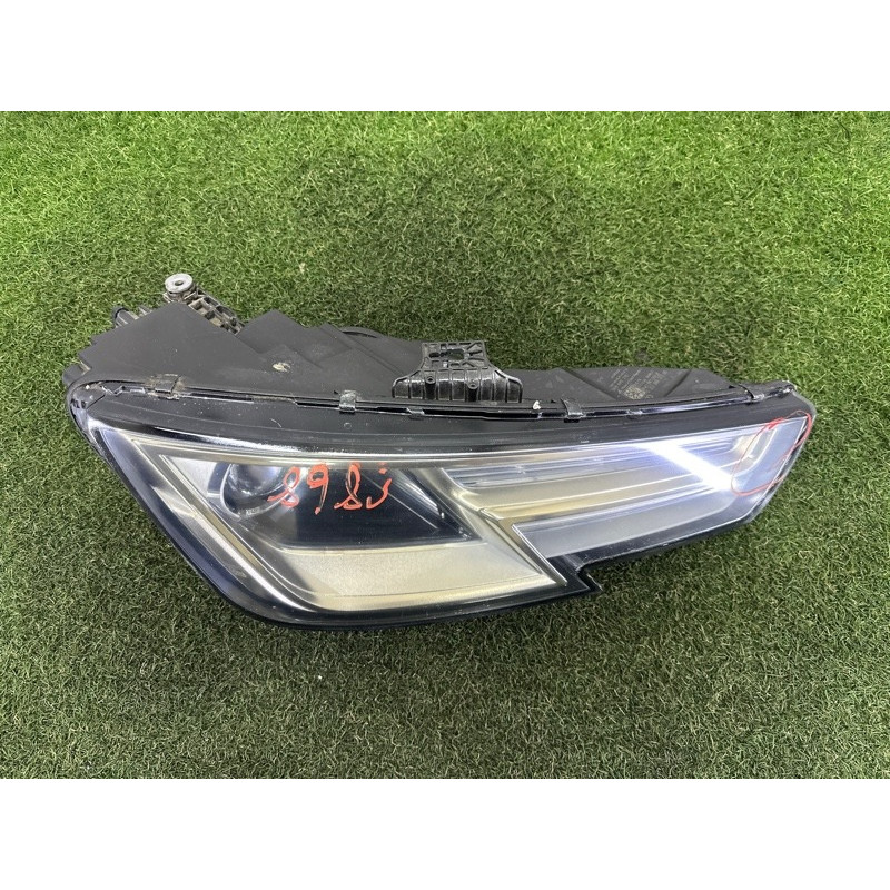 Фара (оптика) AUDI A4 B9 2017 2.0 TFSI 8W0941044B