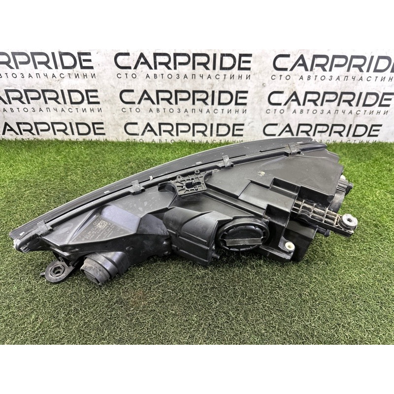 Фара (оптика) AUDI A4 B9 2017 2.0 TFSI 8W0941044B