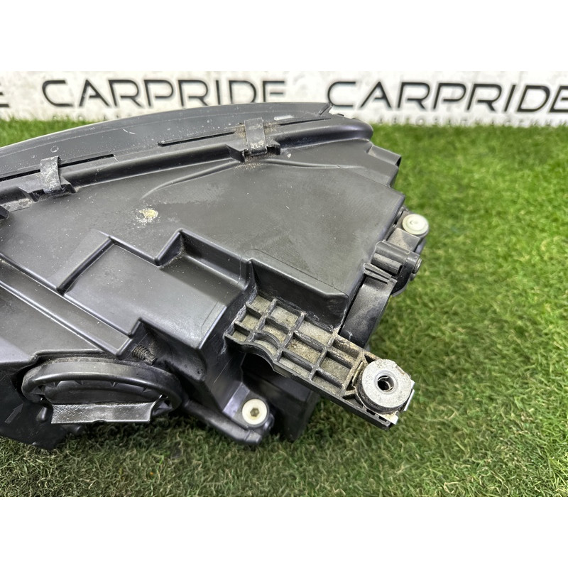 Фара (оптика) AUDI A4 B9 2017 2.0 TFSI 8W0941044B