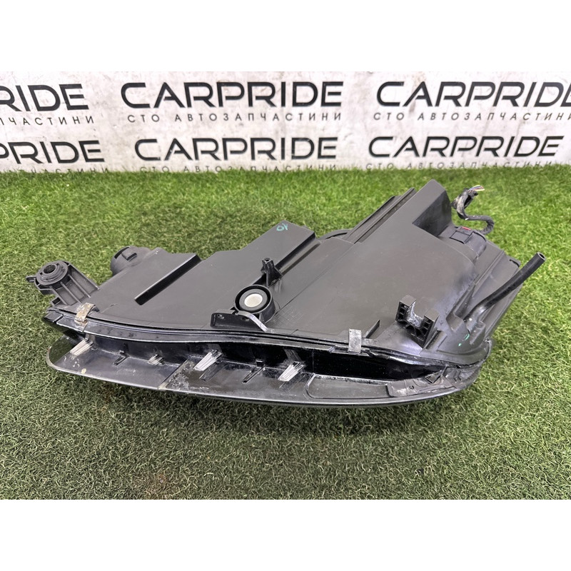 Фара (оптика) AUDI A4 B9 2017 2.0 TFSI 8W0941044B