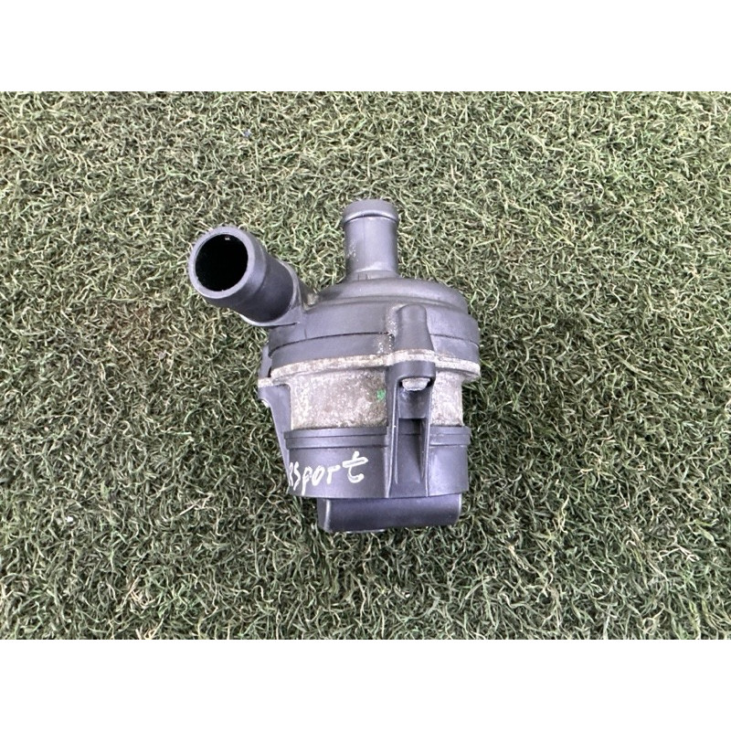 Помпа електрична (электрика) LAND ROVER RANGE ROVER Sport L494 2016 3.0 Diesel LR088318