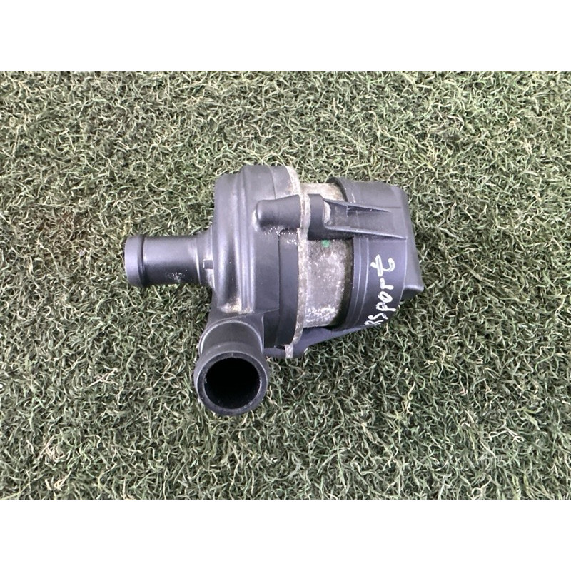 Помпа електрична (электрика) LAND ROVER RANGE ROVER Sport L494 2016 3.0 Diesel LR088318