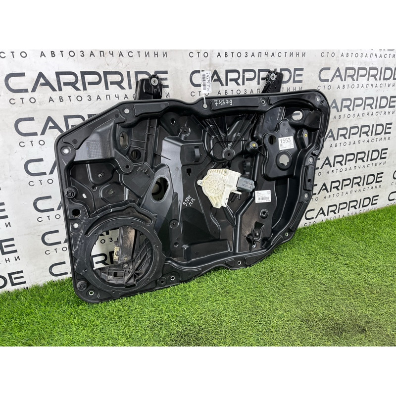 Механизм стеклоподъемника (кузов и элементы) Volkswagen Touareg II NF 2013 3.0 TDI 7P6837462B